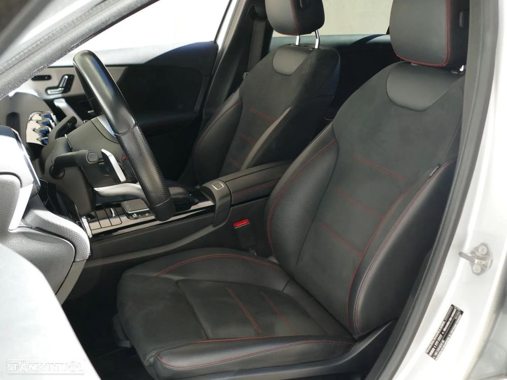 Mercedes-Benz A 200 Limousine AMG Line Aut. - 27