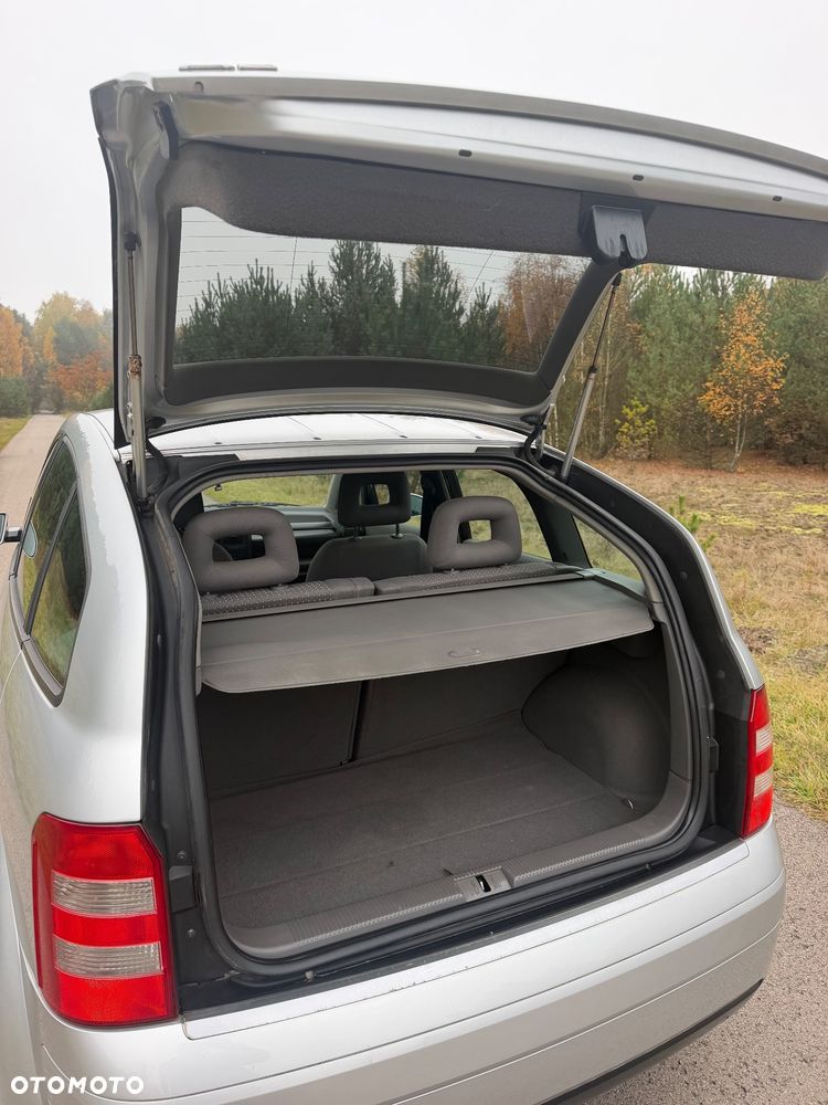 Audi A2 1.4 - 8