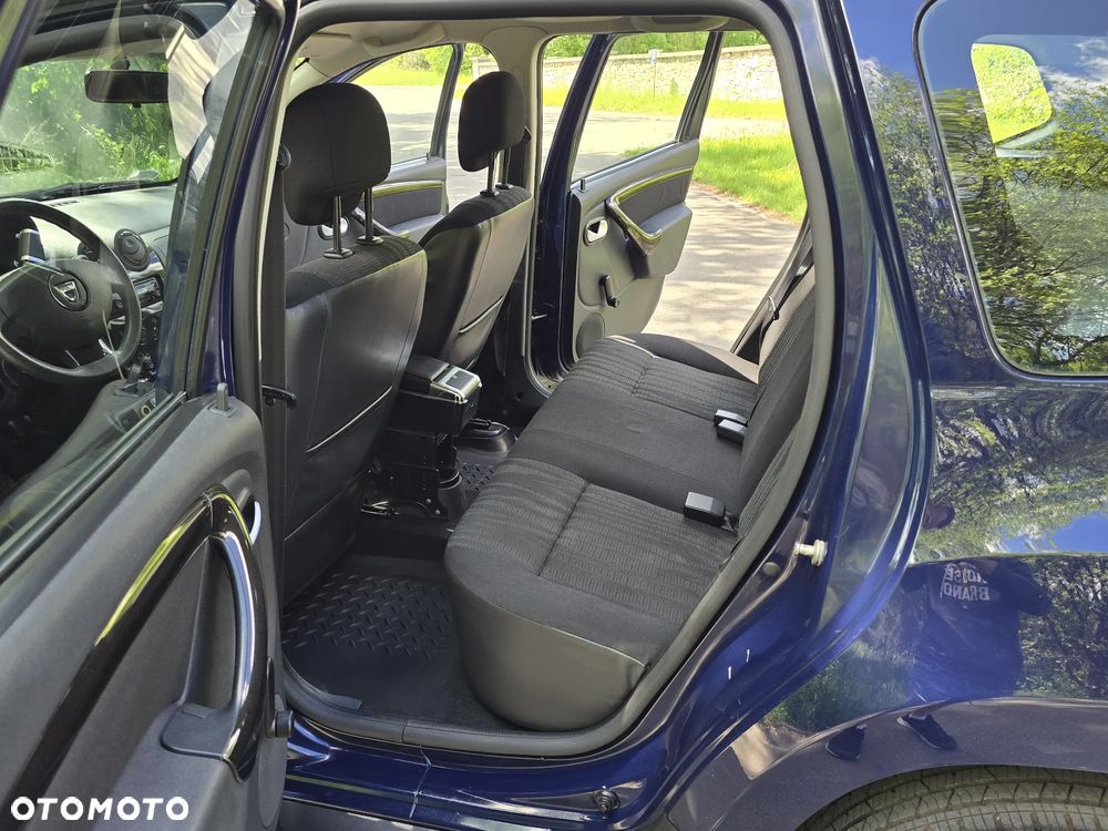 Dacia Duster 1.6 Laureate - 6