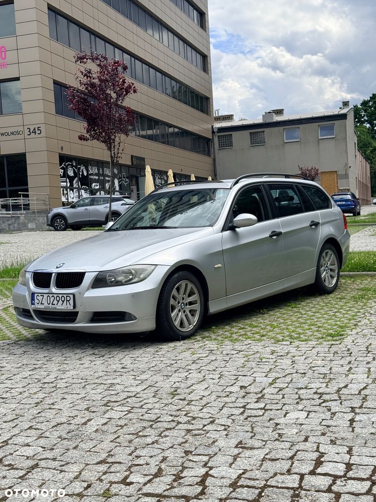 BMW Seria 3 320d - 4