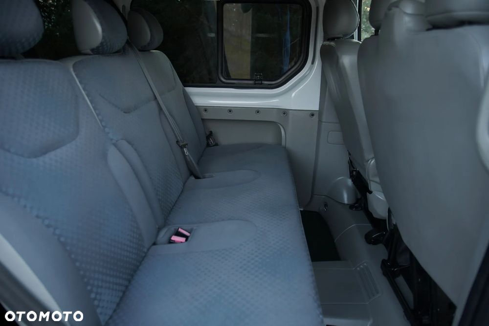 Renault Trafic - 16
