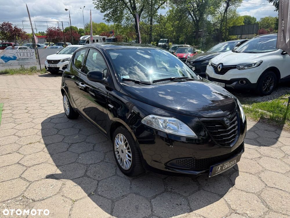 Lancia Ypsilon - 3