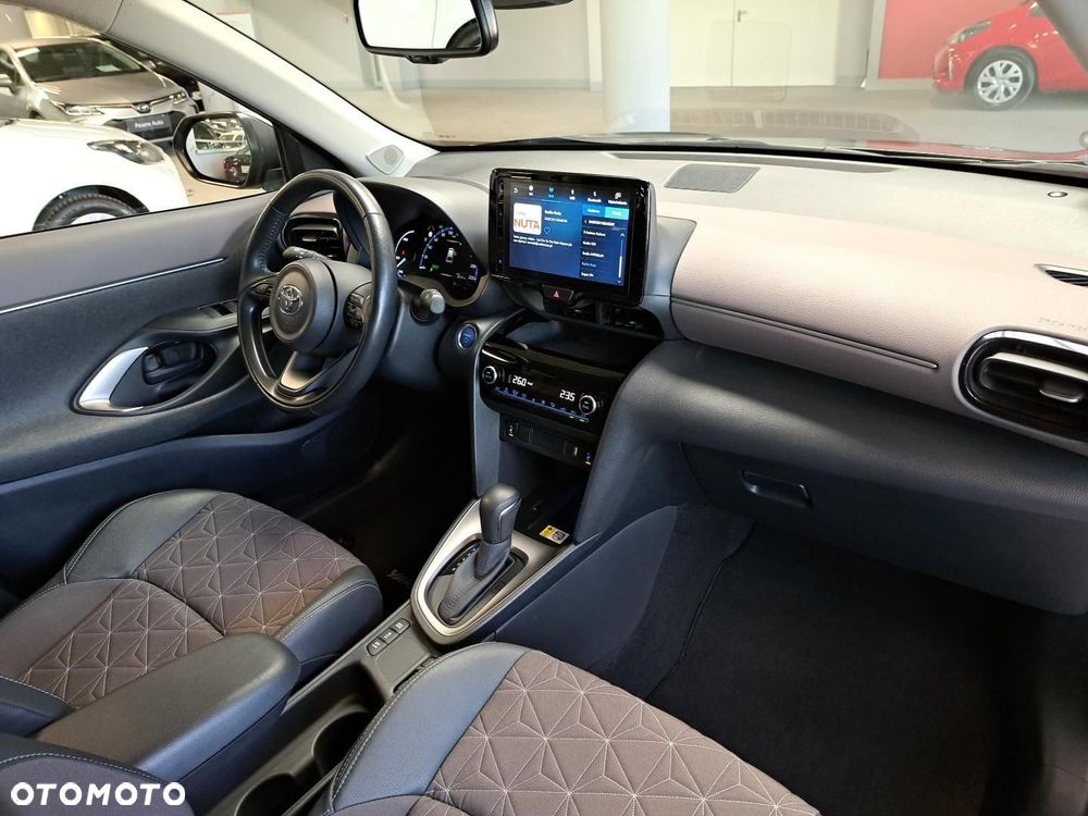 Toyota Yaris Cross - 10