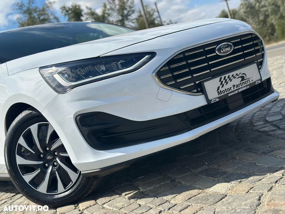 Ford Focus 1.0 EcoBoost MHEV Titanium X - 16