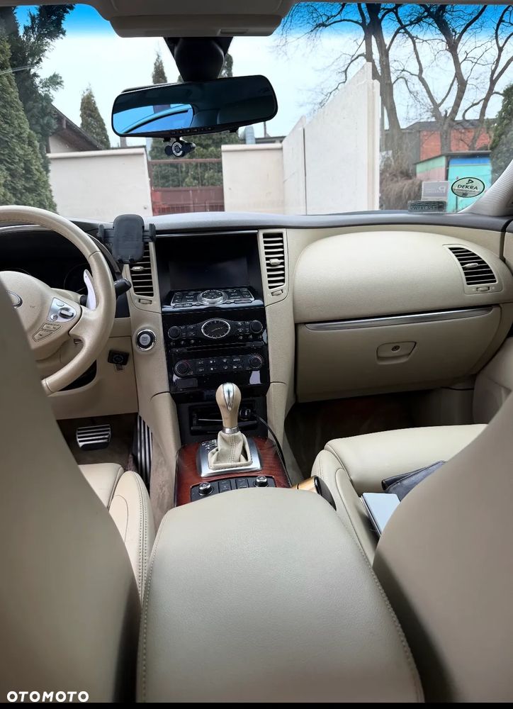 Infiniti Q70 3.7 Sport Tech EU6 - 8