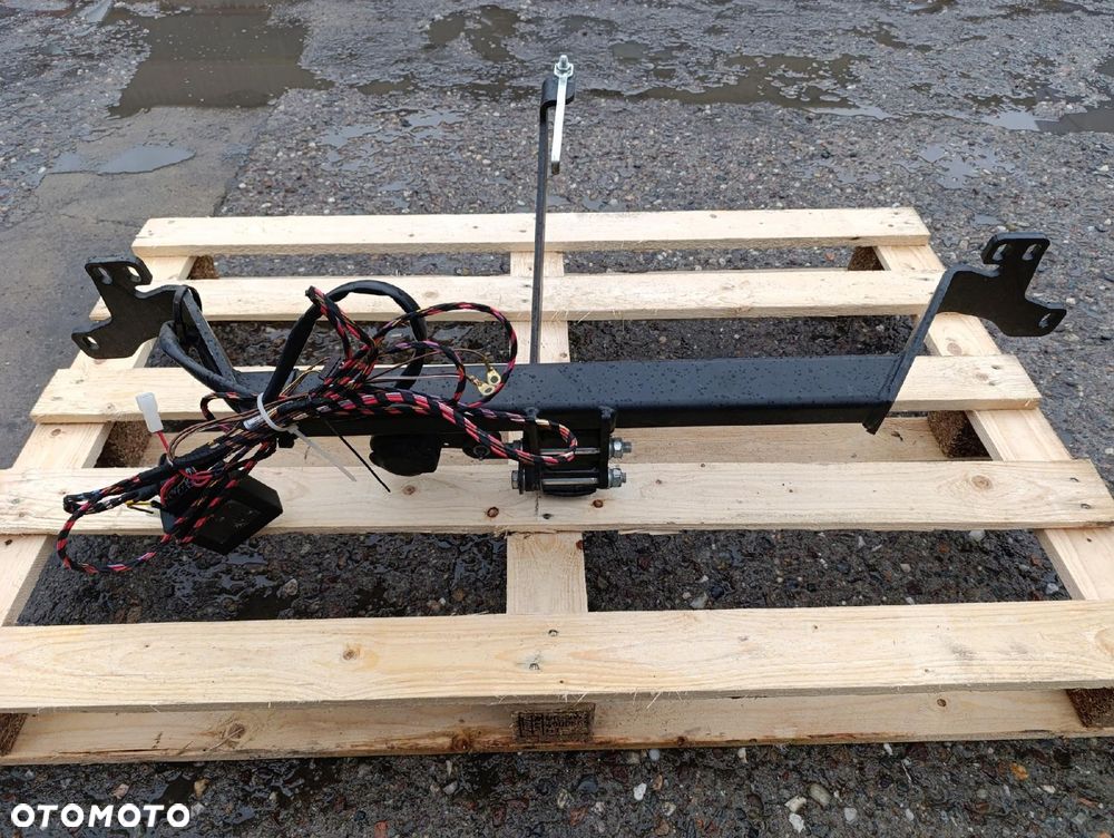 OPEL MOKKA B BELKA TYLNEGO ZDERZAKA POD HAK - 2