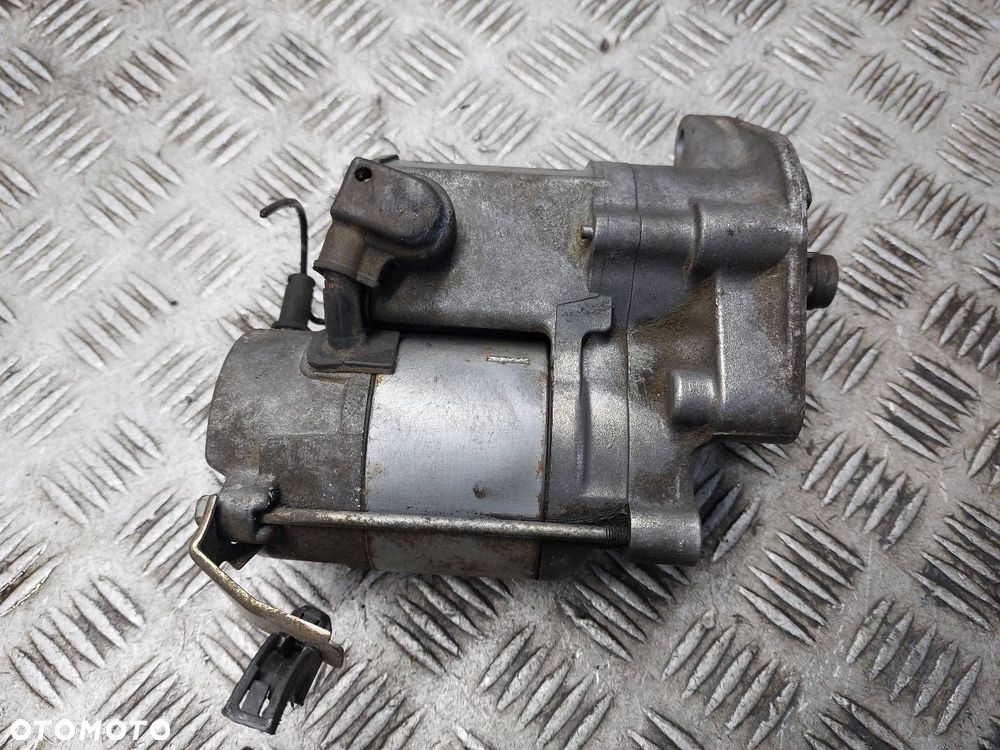 ROZRUSZNIK TOYOTA YARIS I 1.4 D4D 28100-33050 428000-0570 - 4