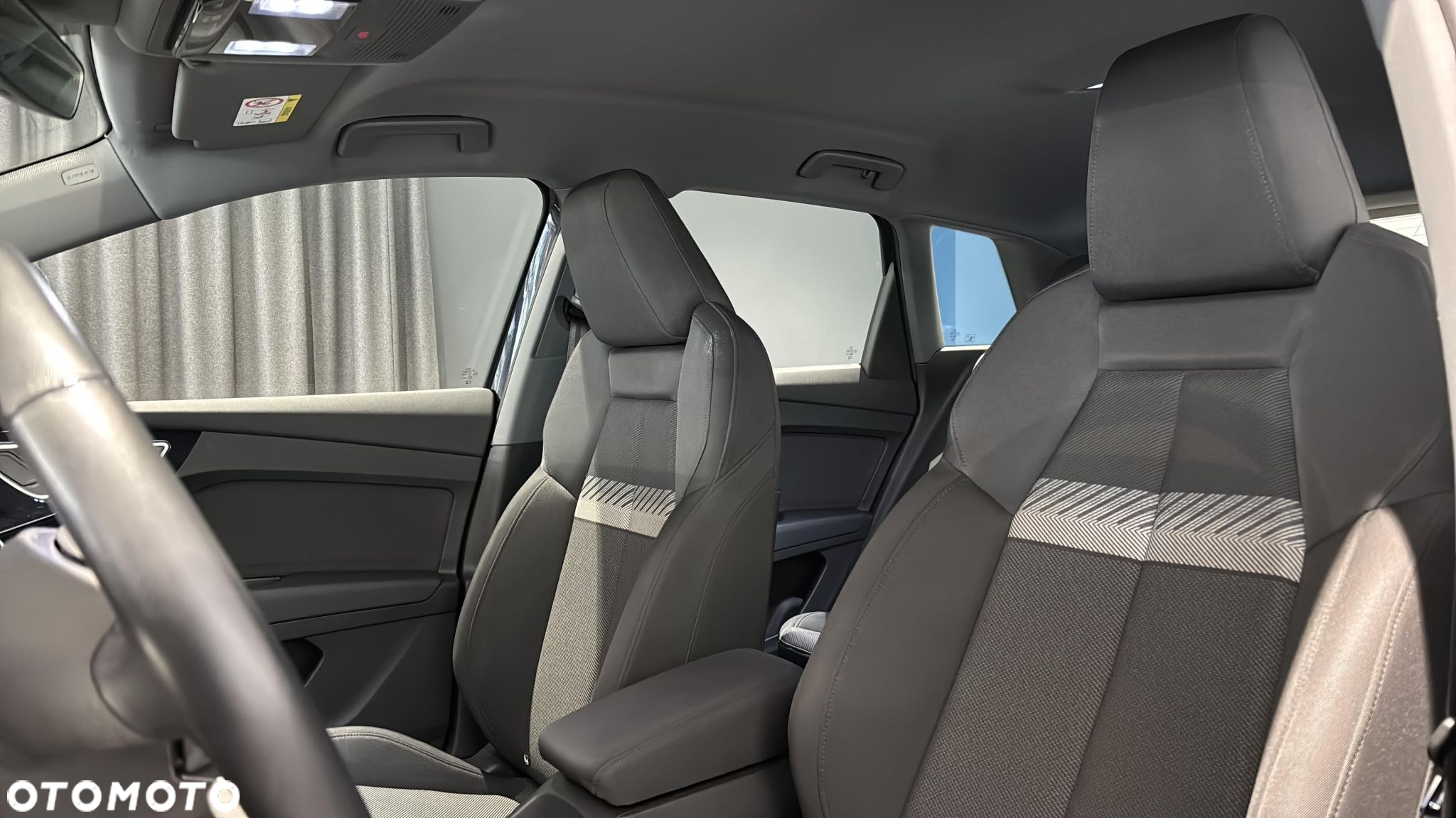 Audi Q4 e-tron - 11