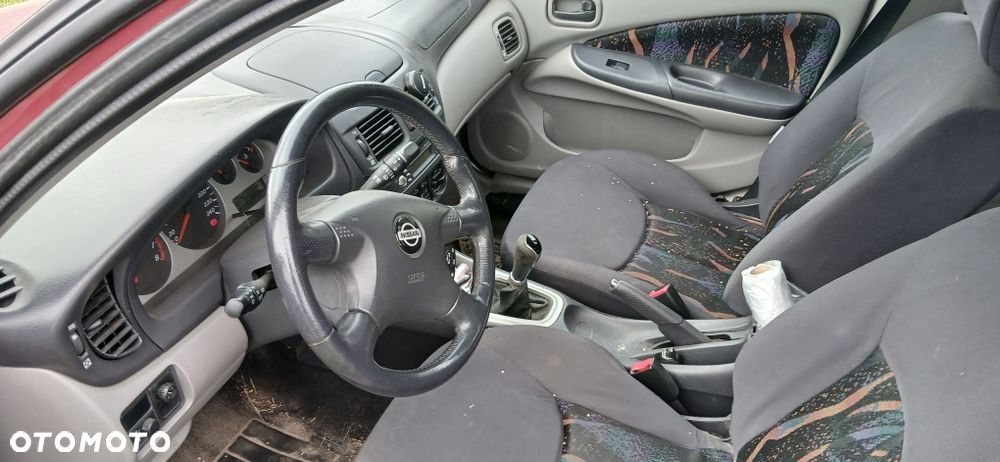 Nissan Almera - 7