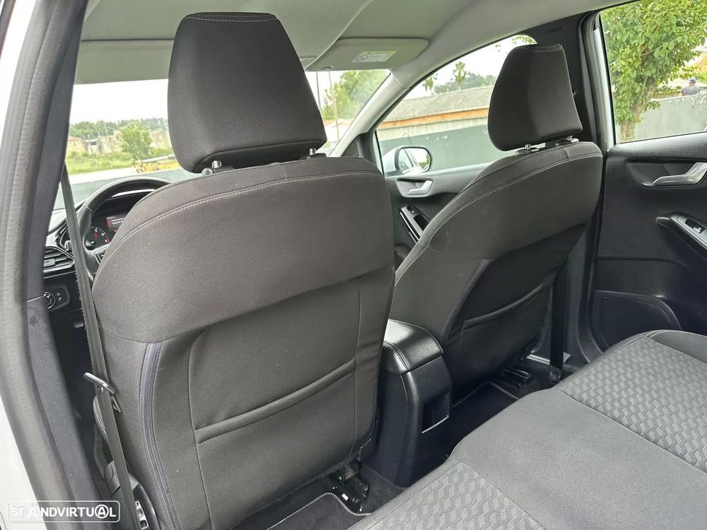 Ford Fiesta 1.0 EcoBoost Hybrid S&S TITANIUM - 48