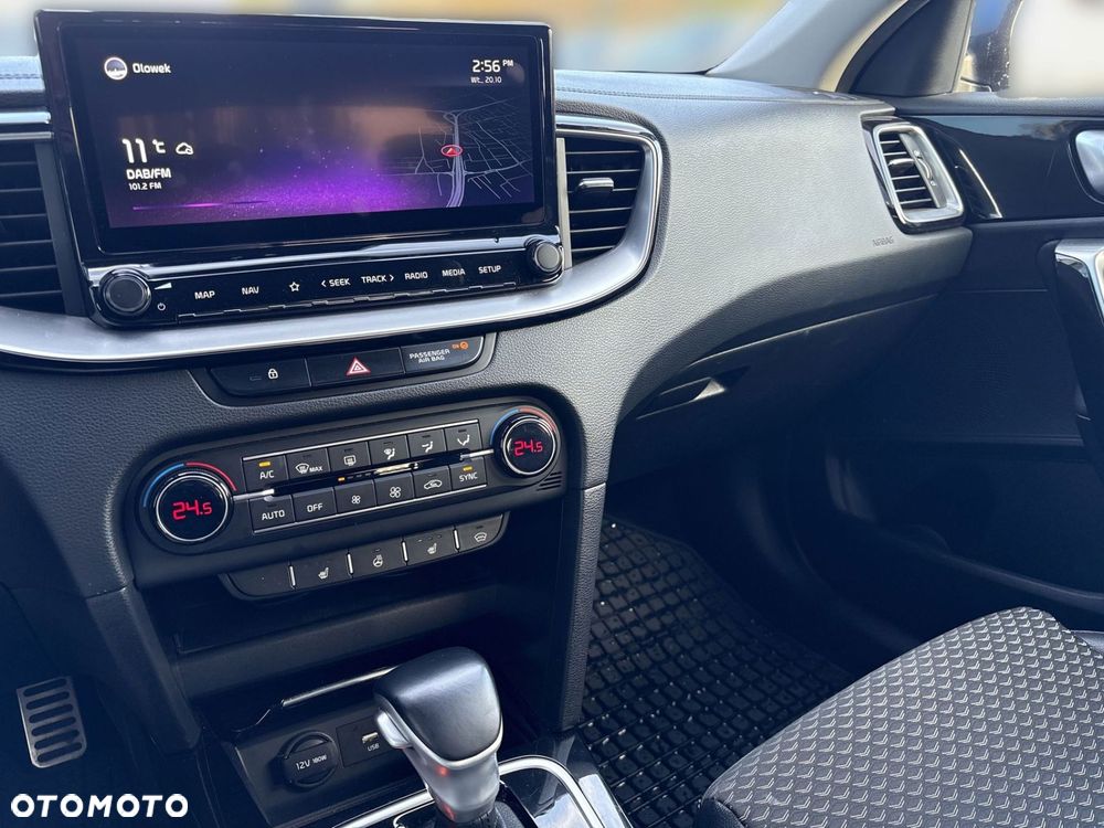 Kia Ceed - 21
