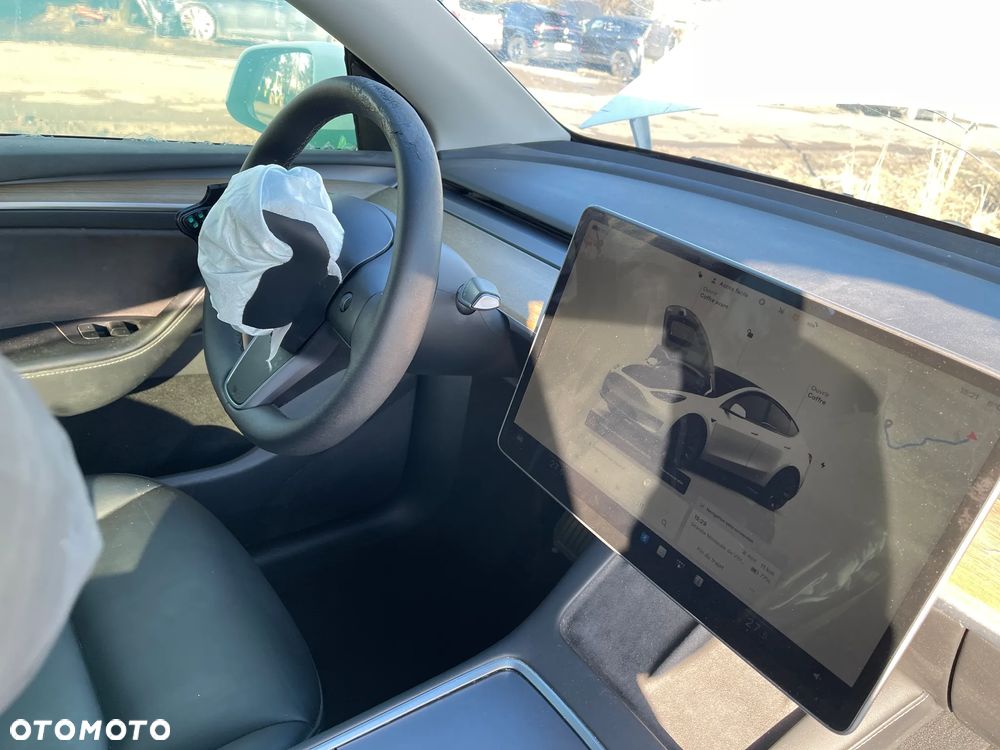 Tesla Model Y Standard - 18