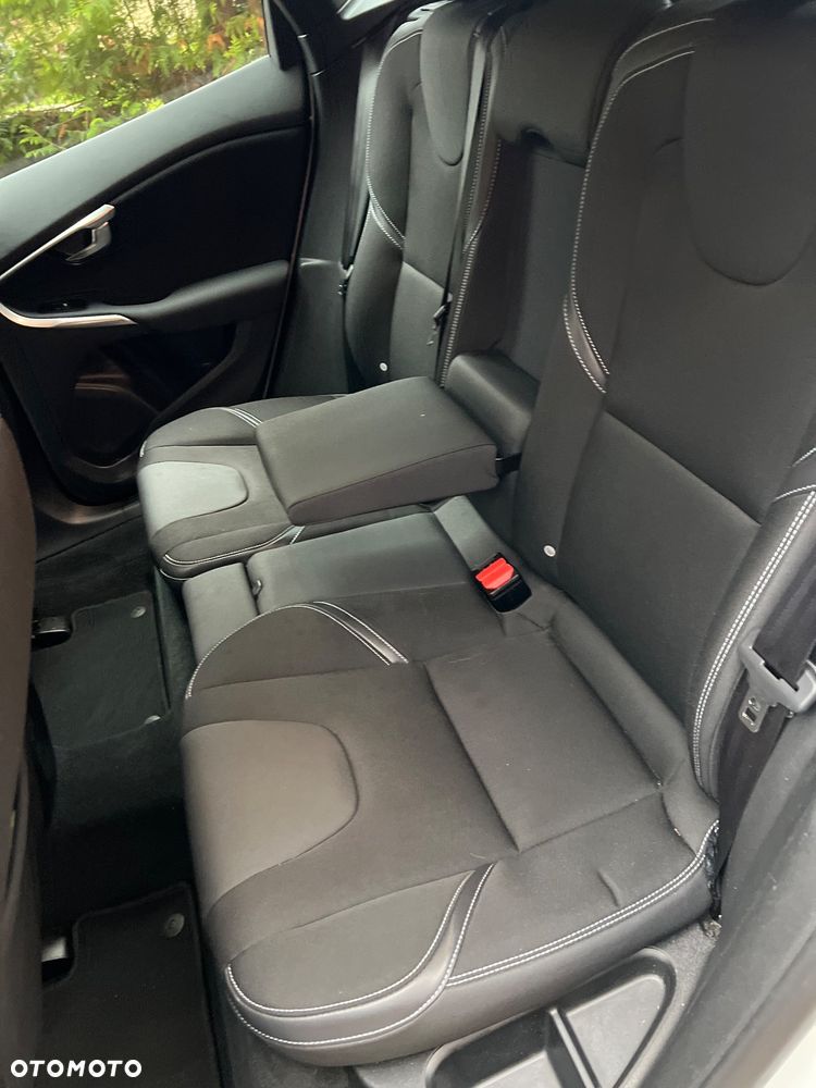 Volvo V40 D3 Geartronic Inscription - 37