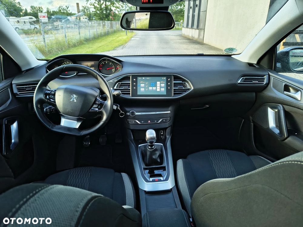 Peugeot 308 - 10