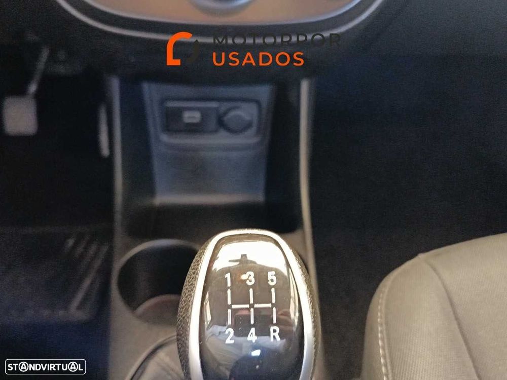 Opel Karl 1.0 Rocks - 18