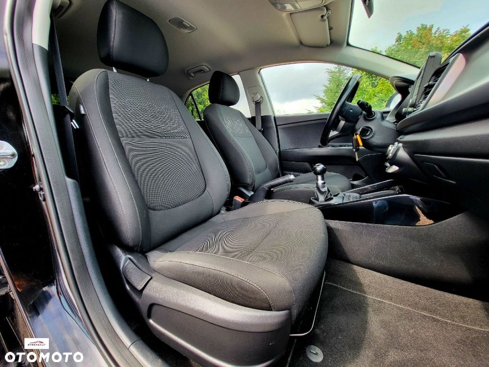 Kia Rio - 7