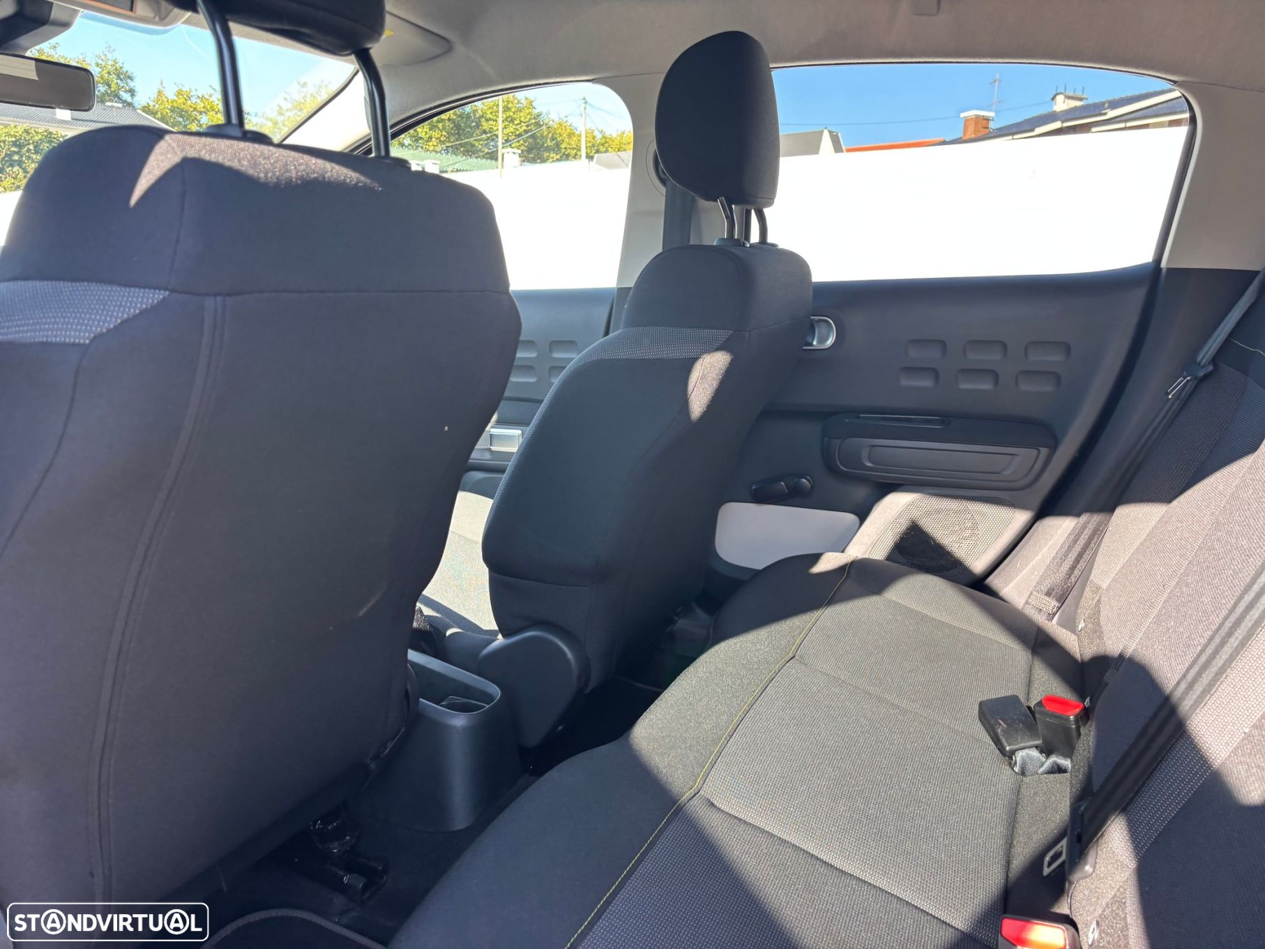 Citroën C3 1.2 PureTech Shine - 15