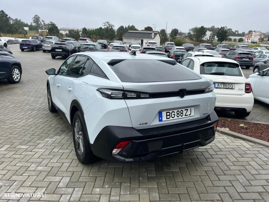 Peugeot 408 1.6 Hybrid Allure e-EAT8 - 3