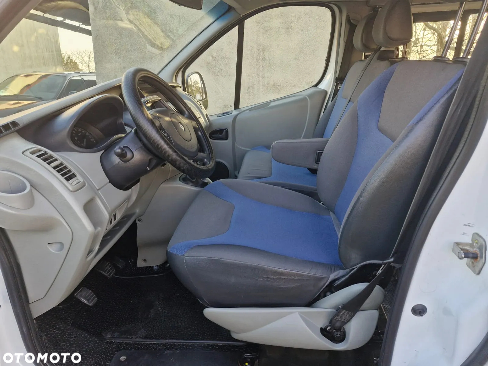 Renault Trafic 2.0 dCi 115 Combi L1H1 - 8