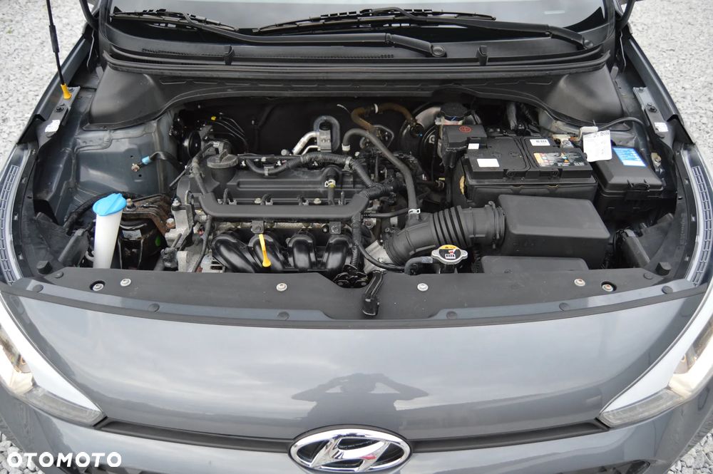 Hyundai i20 blue 1.2 Classic - 36