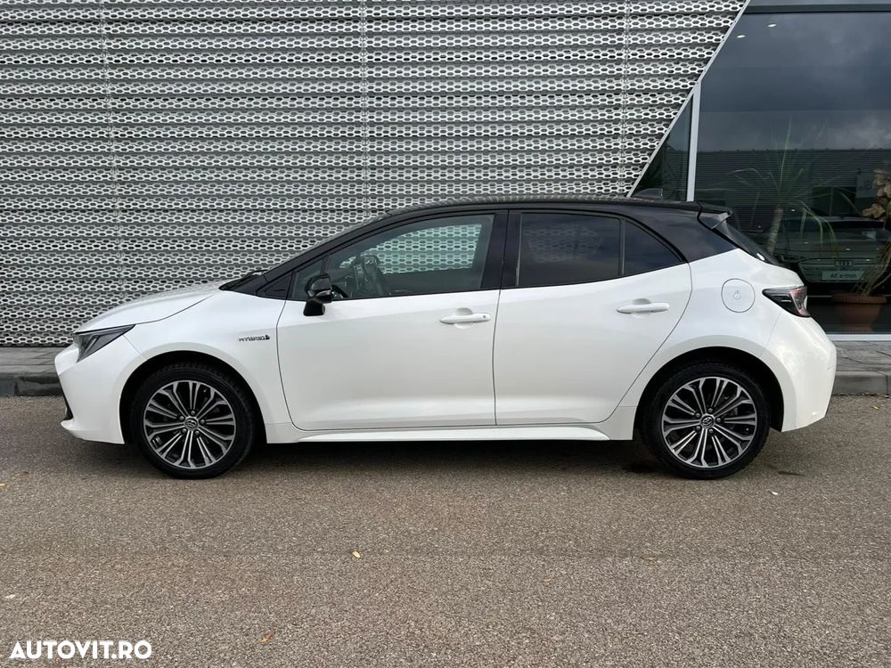 Toyota Corolla 1.8 HSD Dynamic Bi-tone - 6