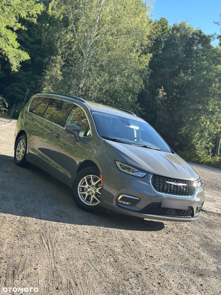 Chrysler Pacifica - 6