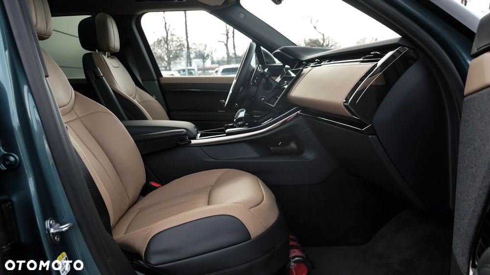 Land Rover Range Rover Sport D300 Dynamic HSE - 14