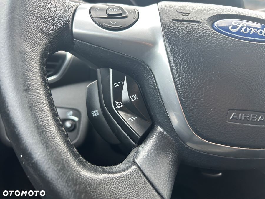 Ford Kuga 2.0 TDCi 4x4 Titanium - 23