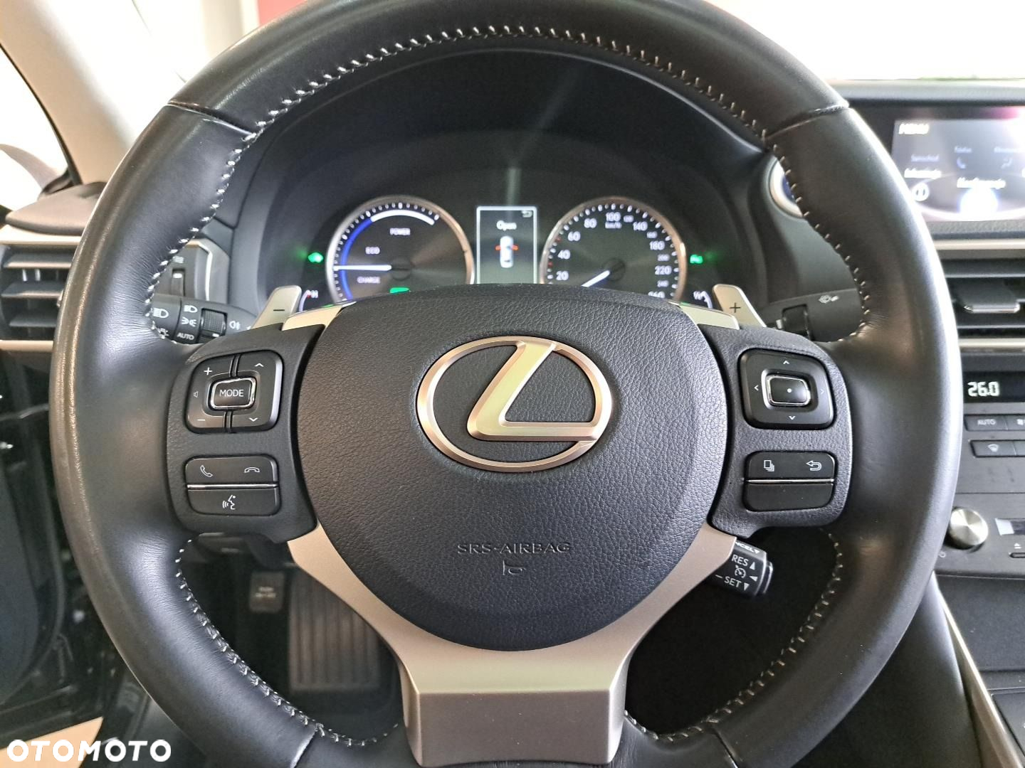 Lexus IS - 30