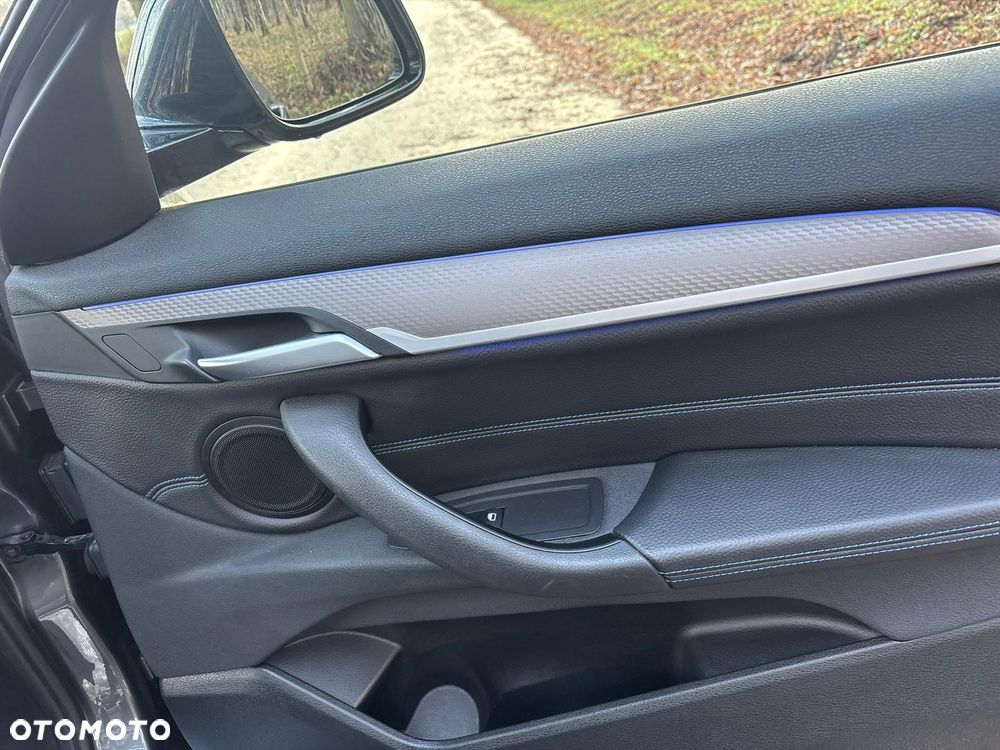 BMW X2 sDrive18d Edition M Mesh - 15