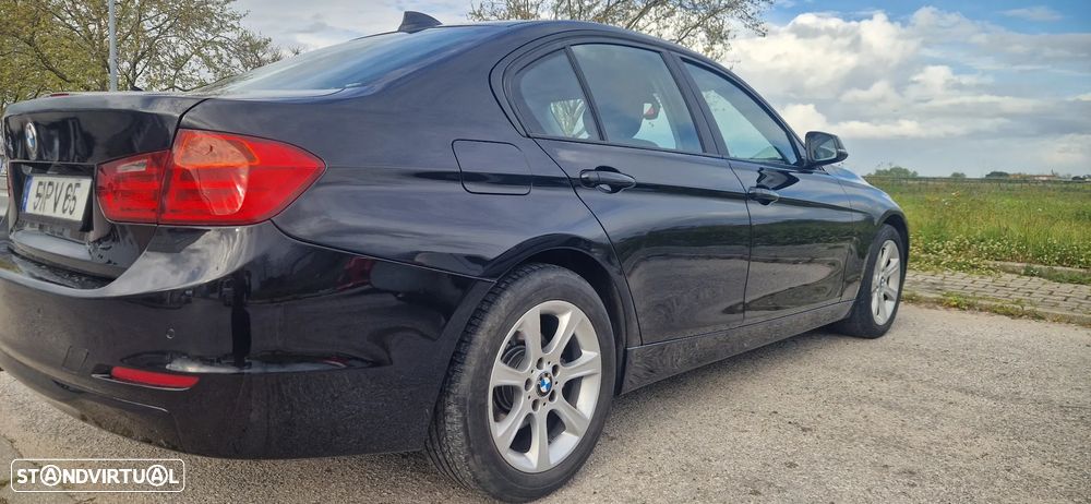 BMW 320 d Blue Performance Modern Line - 3