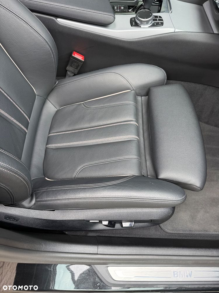 BMW Seria 5 518d Luxury Line sport - 20
