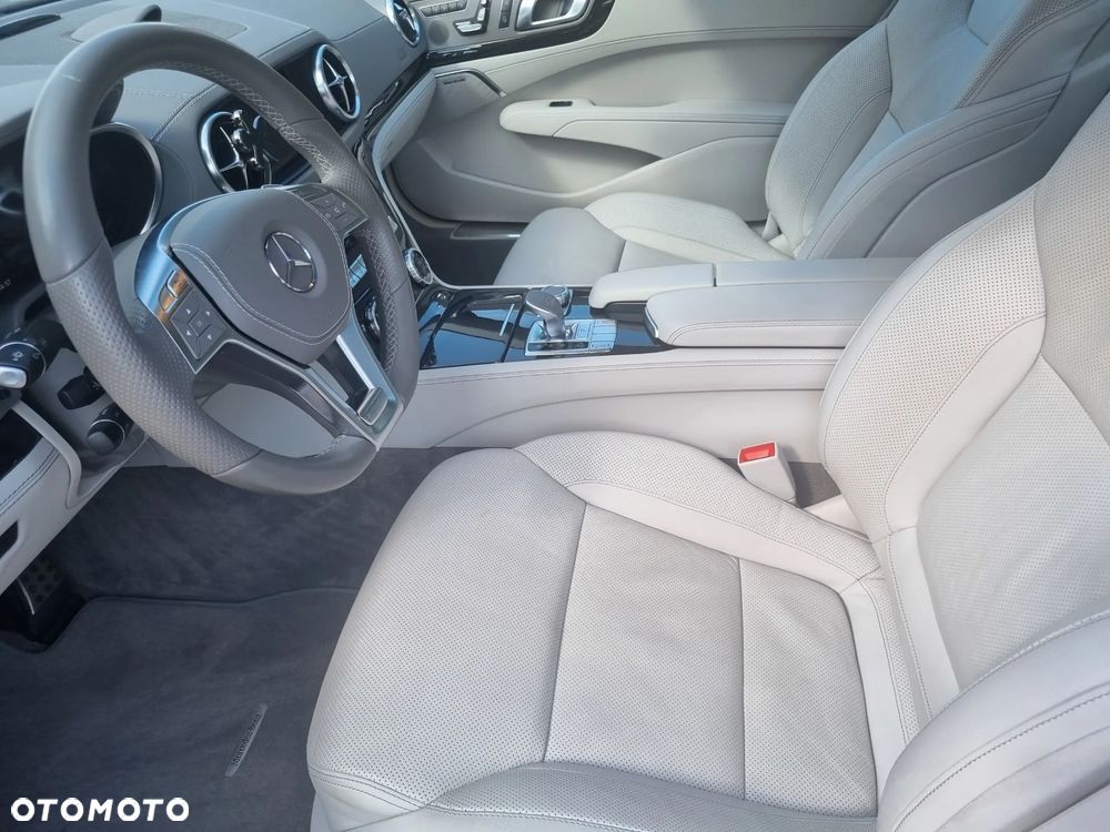 Mercedes-Benz SL 400 7G-TRONIC - 5