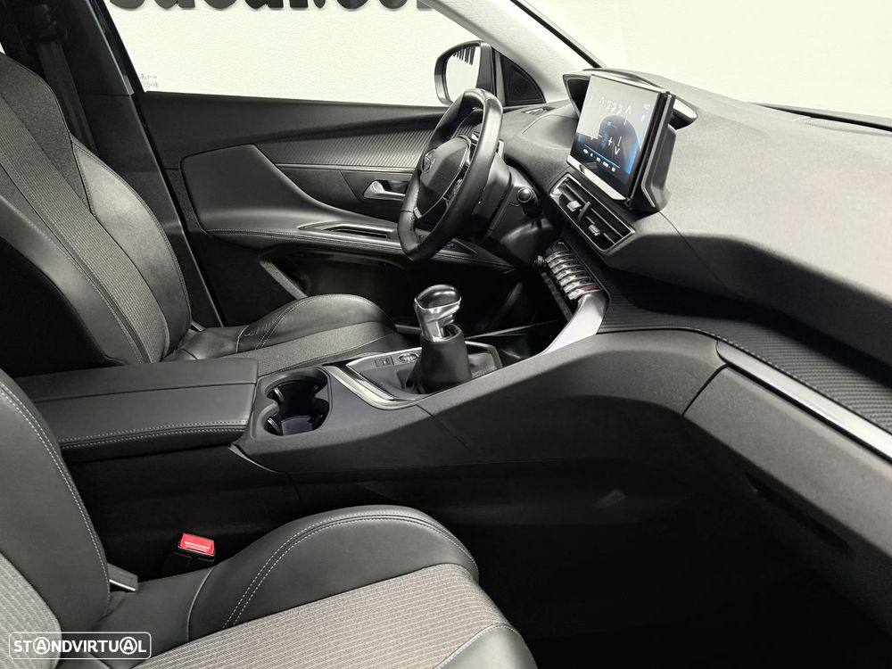 Peugeot 5008 1.2 PureTech Allure - 26
