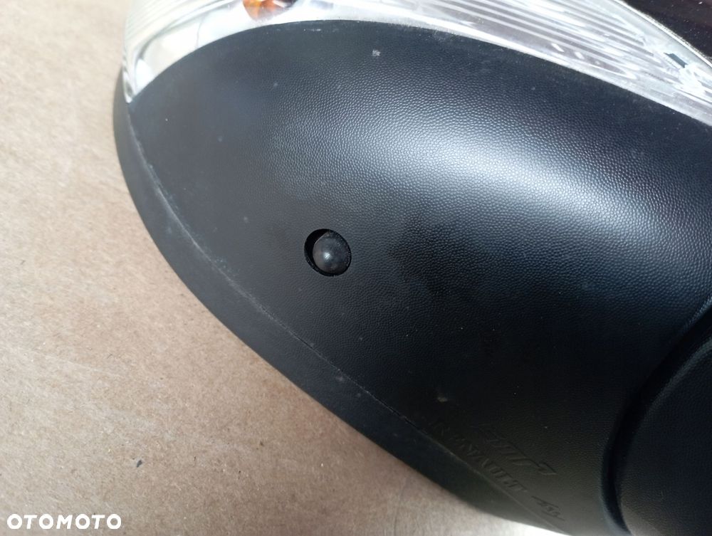 RENAULT CAPTUR I LUSTERKO PRAWE EUROPA 9 PIN 13- - 3