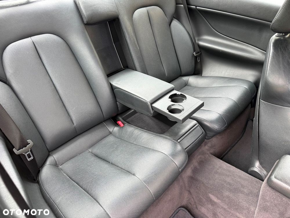 Mercedes-Benz CLK 320 - 27