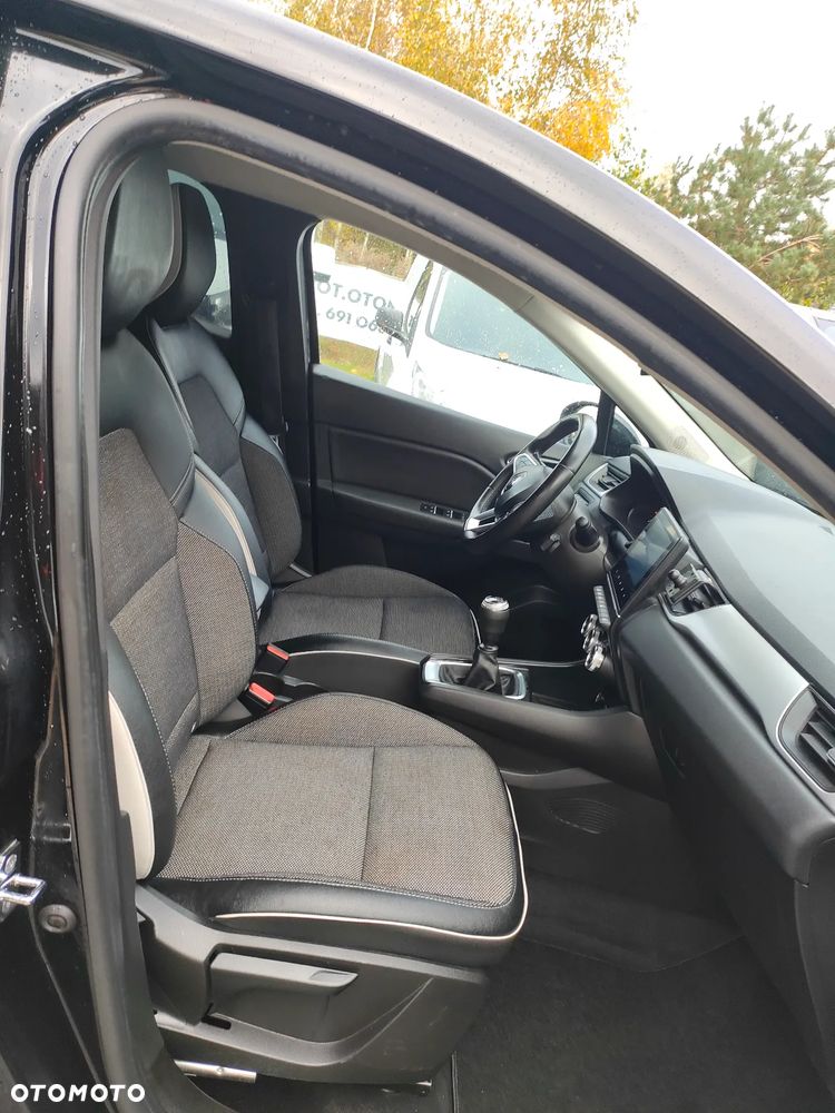 Renault Captur - 28