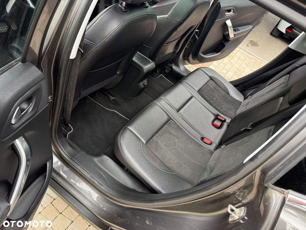 Peugeot 2008 PureTech 110 Stop&Start EAT6 Allure - 17