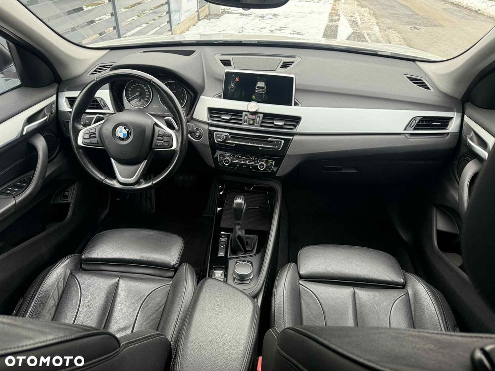 BMW X1 xDrive20d xLine - 16