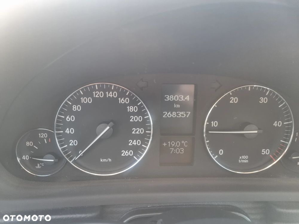 Mercedes-Benz Klasa C - 8