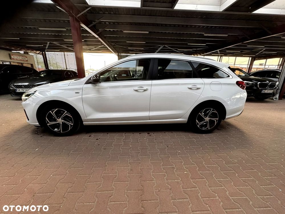 Hyundai i30 1.5 T-GDI 48V Smart - 4