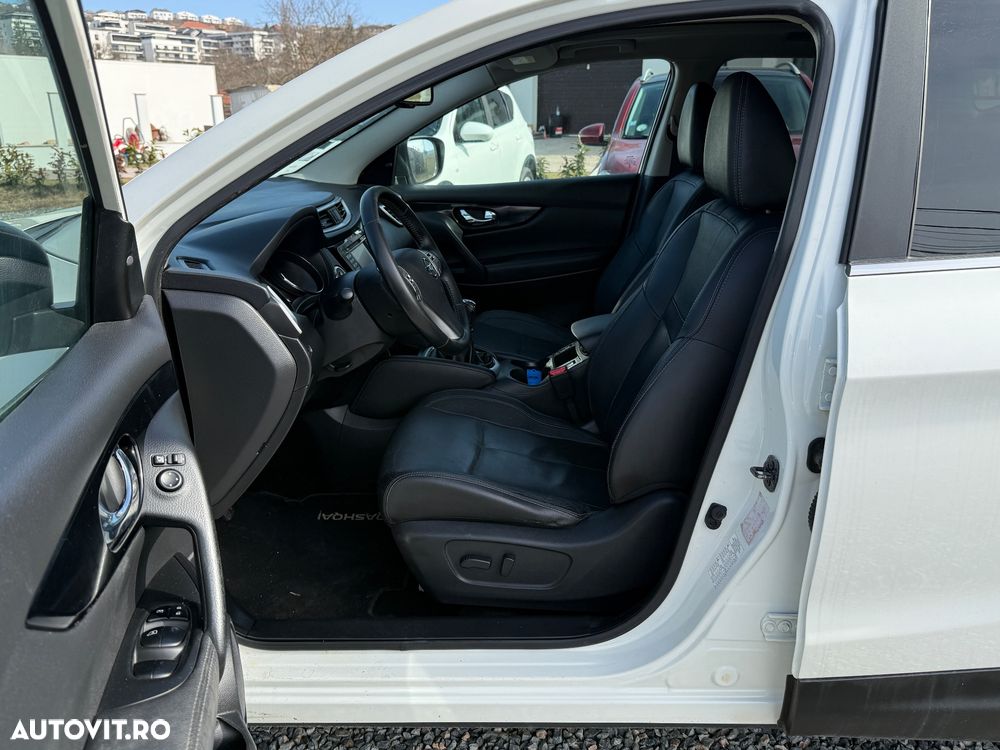 Nissan Qashqai 1.6 DCI TEKNA+ - 10