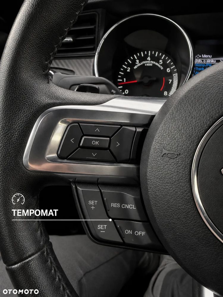 Ford Mustang 3.7 V6 Premium - 25