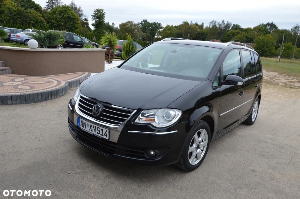 Volkswagen Touran 2.0 TDI Highline - 3