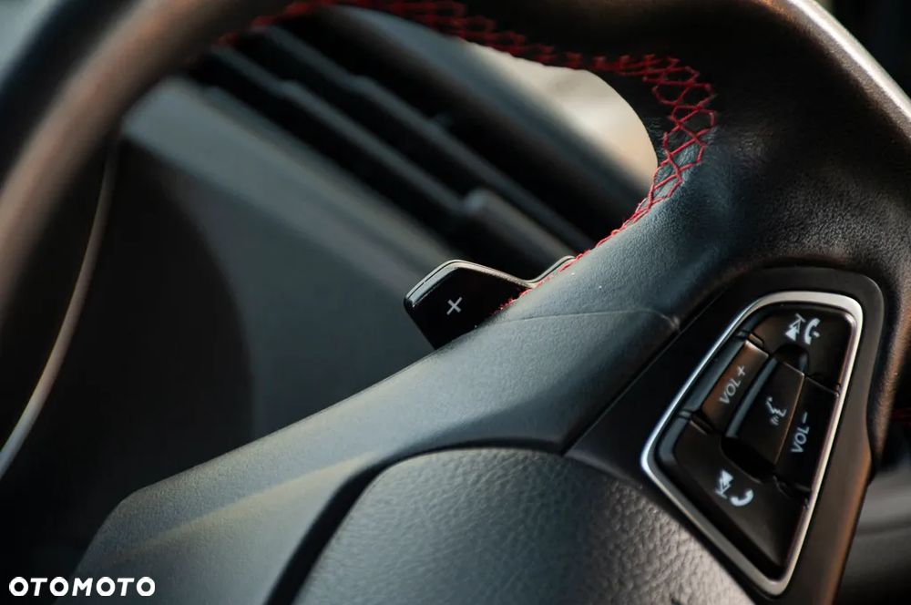 Ford Kuga 2.0 TDCi 4x4 ST-Line - 25