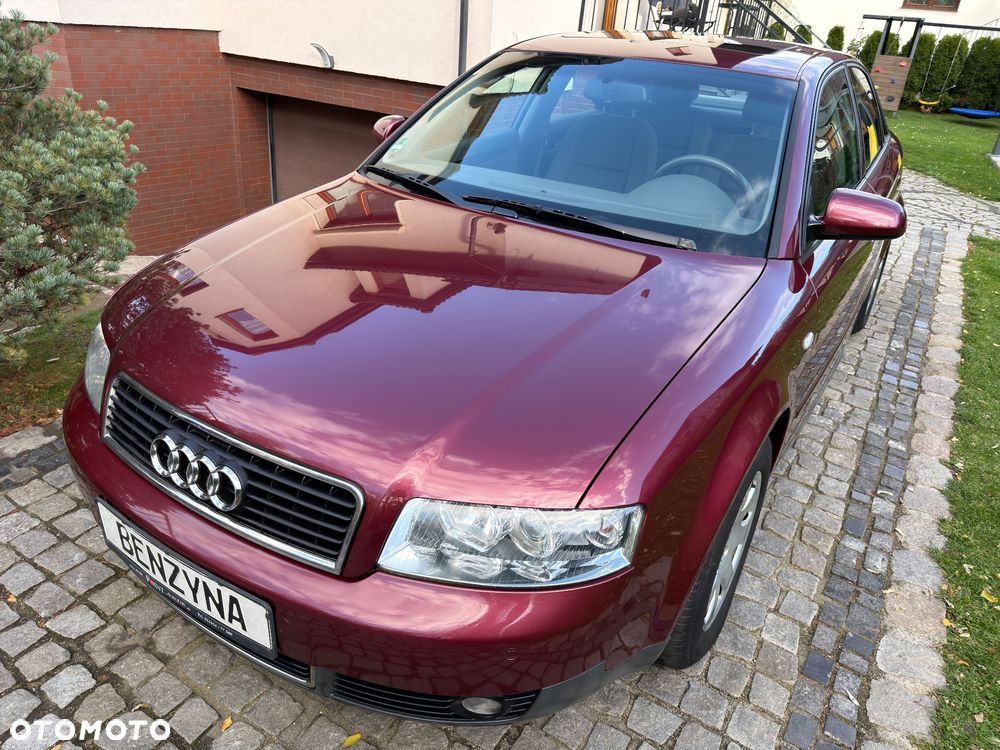 Audi A4 Limousine - 11