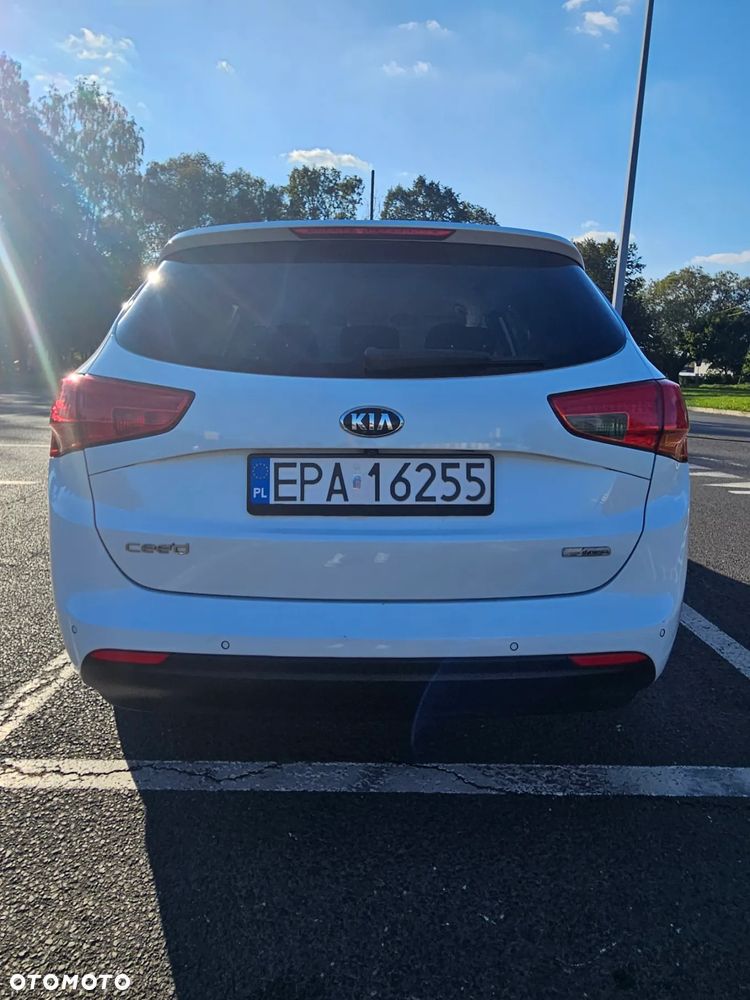 Kia Ceed Cee'd 1.6 GDI L Business Line - 3