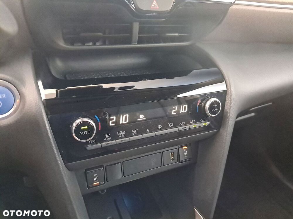 Toyota Yaris Cross Hybrid 1.5 Executive - 24