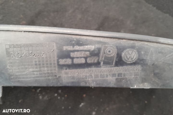 Grila bara fata centru 3C8853677 3C8853677 Volkswagen VW Passat CC 1 - 4