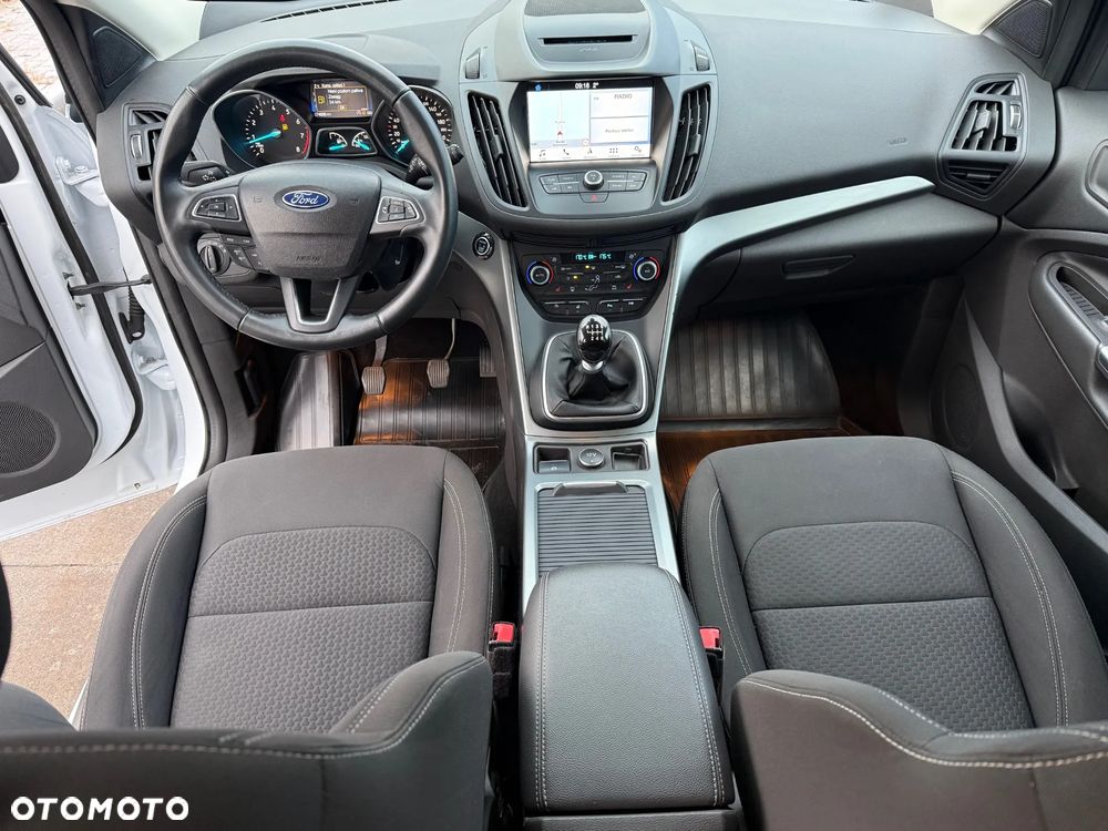 Ford Kuga 1.5 EcoBoost 2x4 Trend - 6